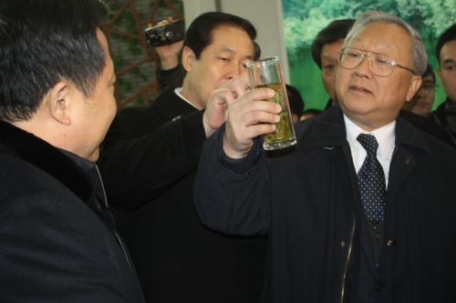 關注六百里茶業猴魁茶產品.jpg